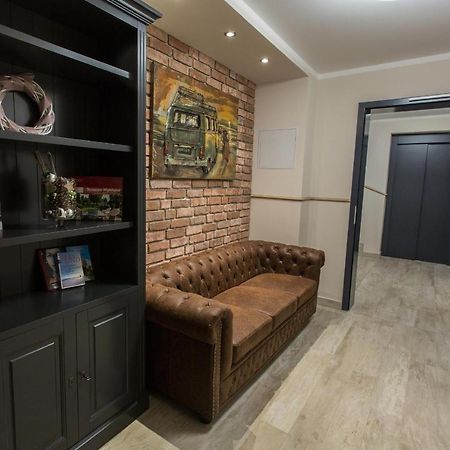 Sunnevelt-Apartment-6 คูล็องสบอร์น ภายนอก รูปภาพ